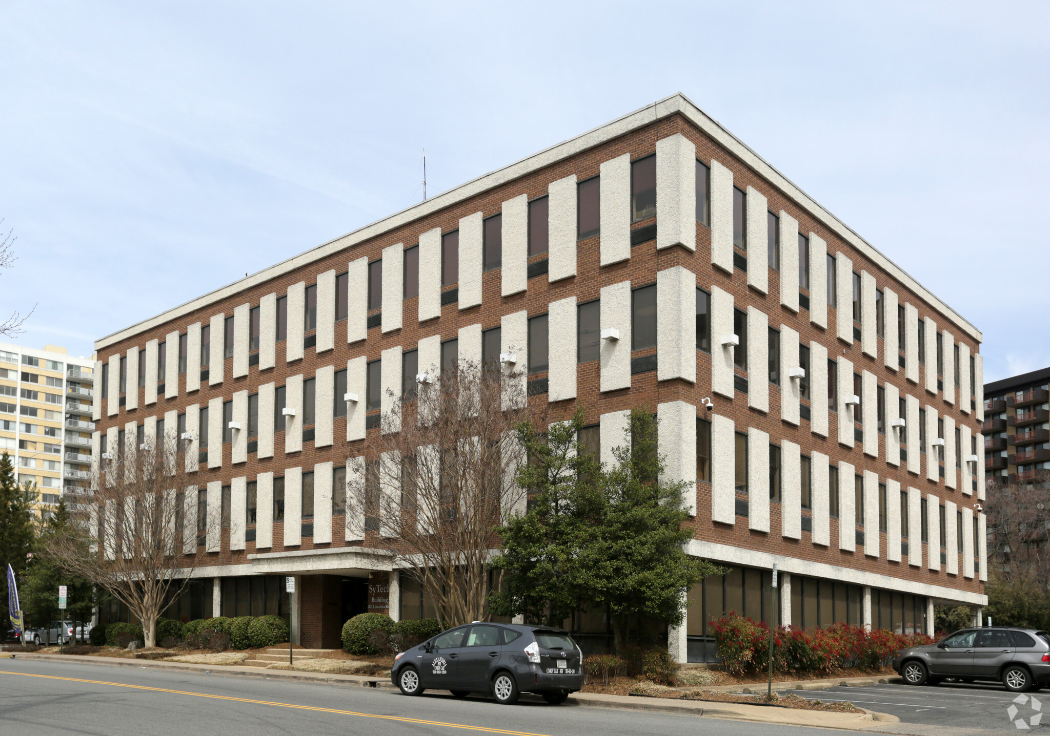 6121 Lincolnia Road, Alexandria, VA 22312